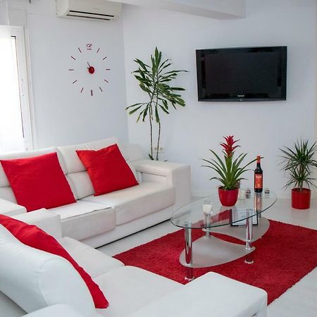 Apartamento E&R Malaga Centro- Parking Gratis Εξωτερικό φωτογραφία