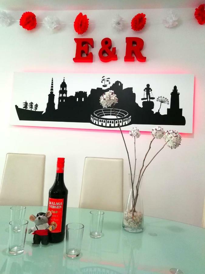 Apartamento E&R Malaga Centro- Parking Gratis Εξωτερικό φωτογραφία