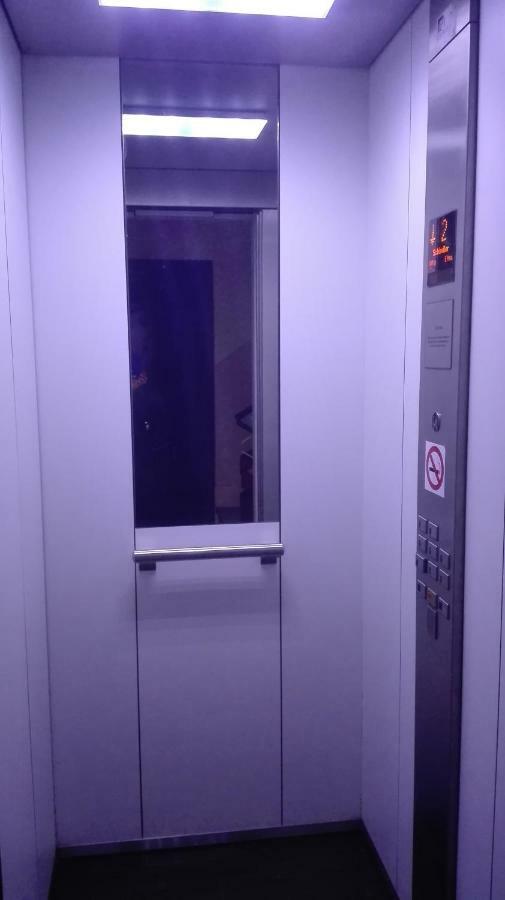 Apartamento E&R Malaga Centro- Parking Gratis Εξωτερικό φωτογραφία